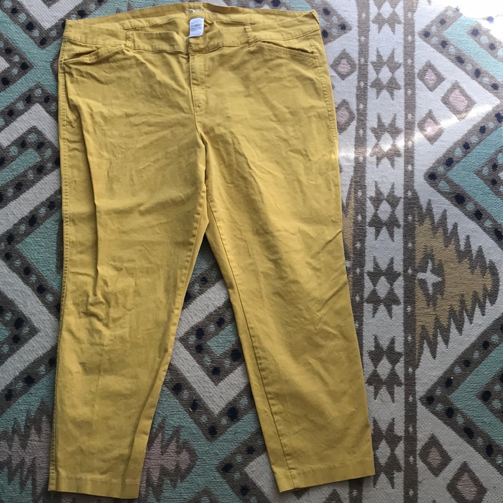 Old Navy Pixie Chinos, 20